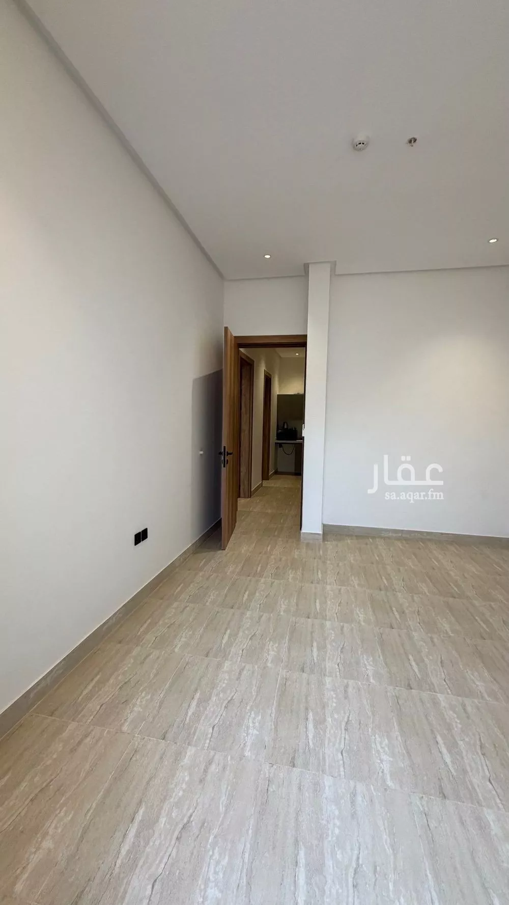 شقة 2 غرف في الرمال 6