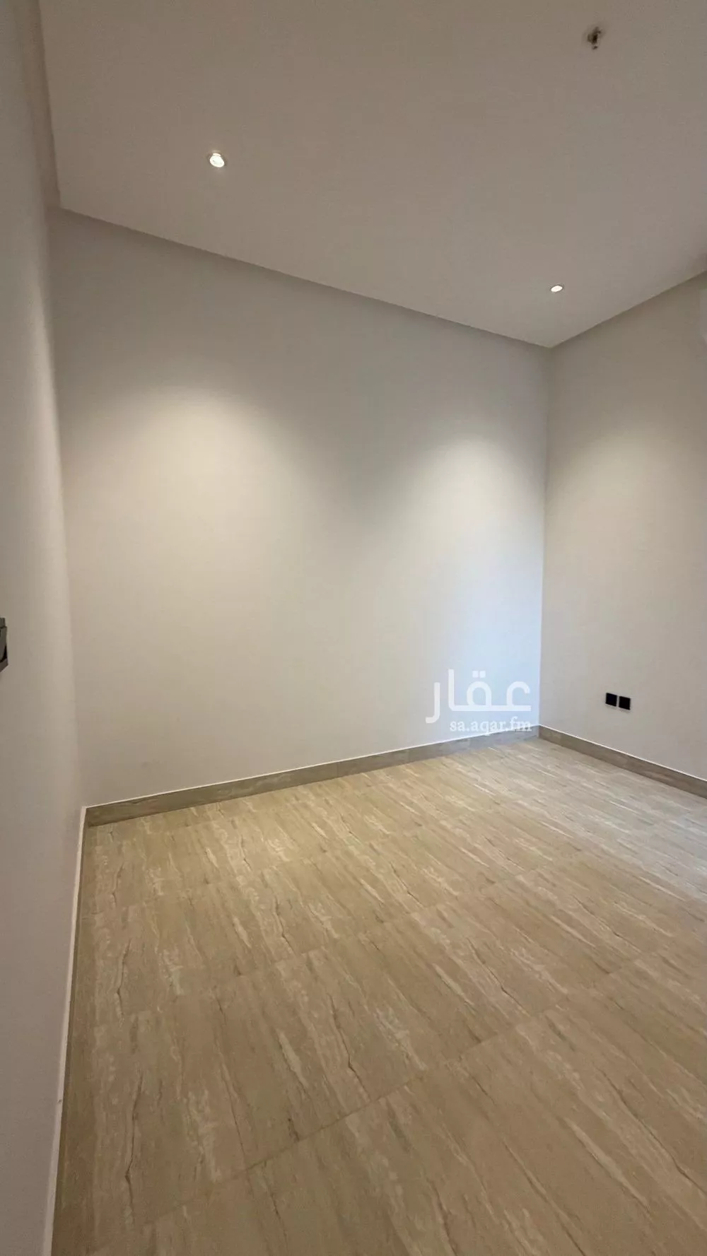 شقة 2 غرف في الرمال 9