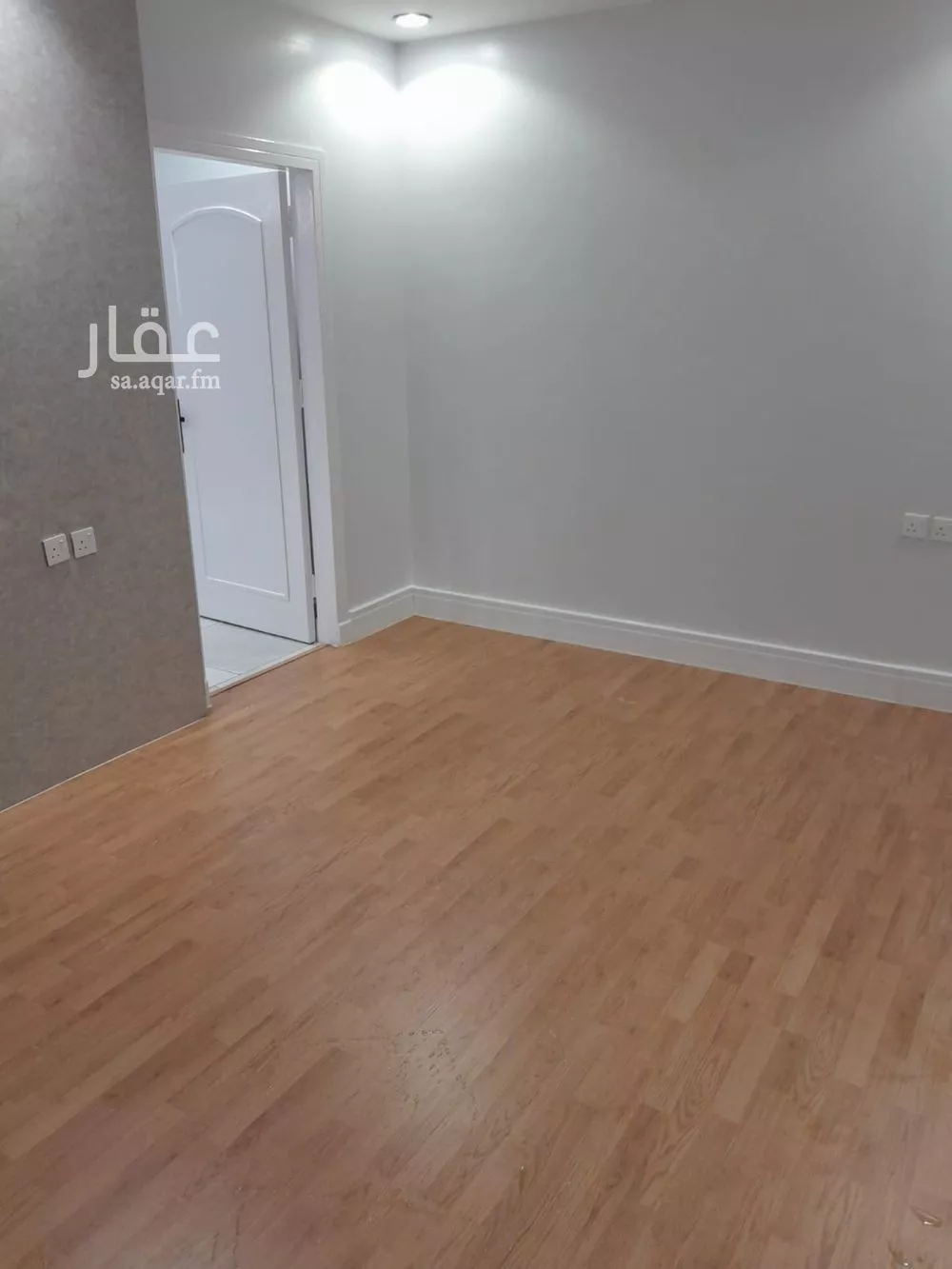 شقة 1 غرف في الغدير 5