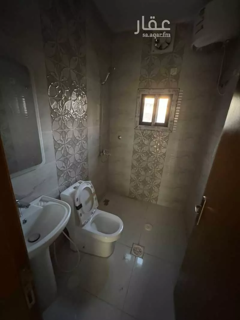 6 bedroom apartment in Al Shiraa 10