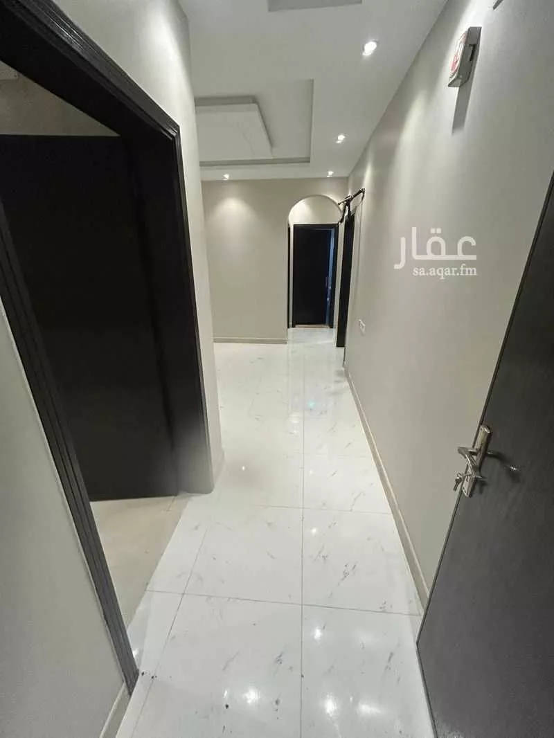 5 bedroom apartment in Muraykh 6