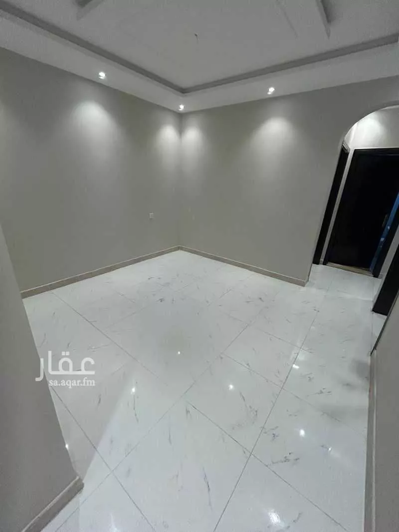 5 bedroom apartment in Muraykh 8