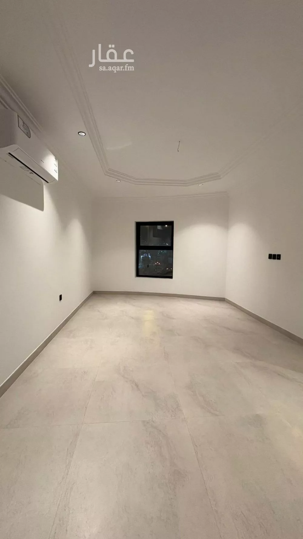 شقة 1 غرف في الملقا 5