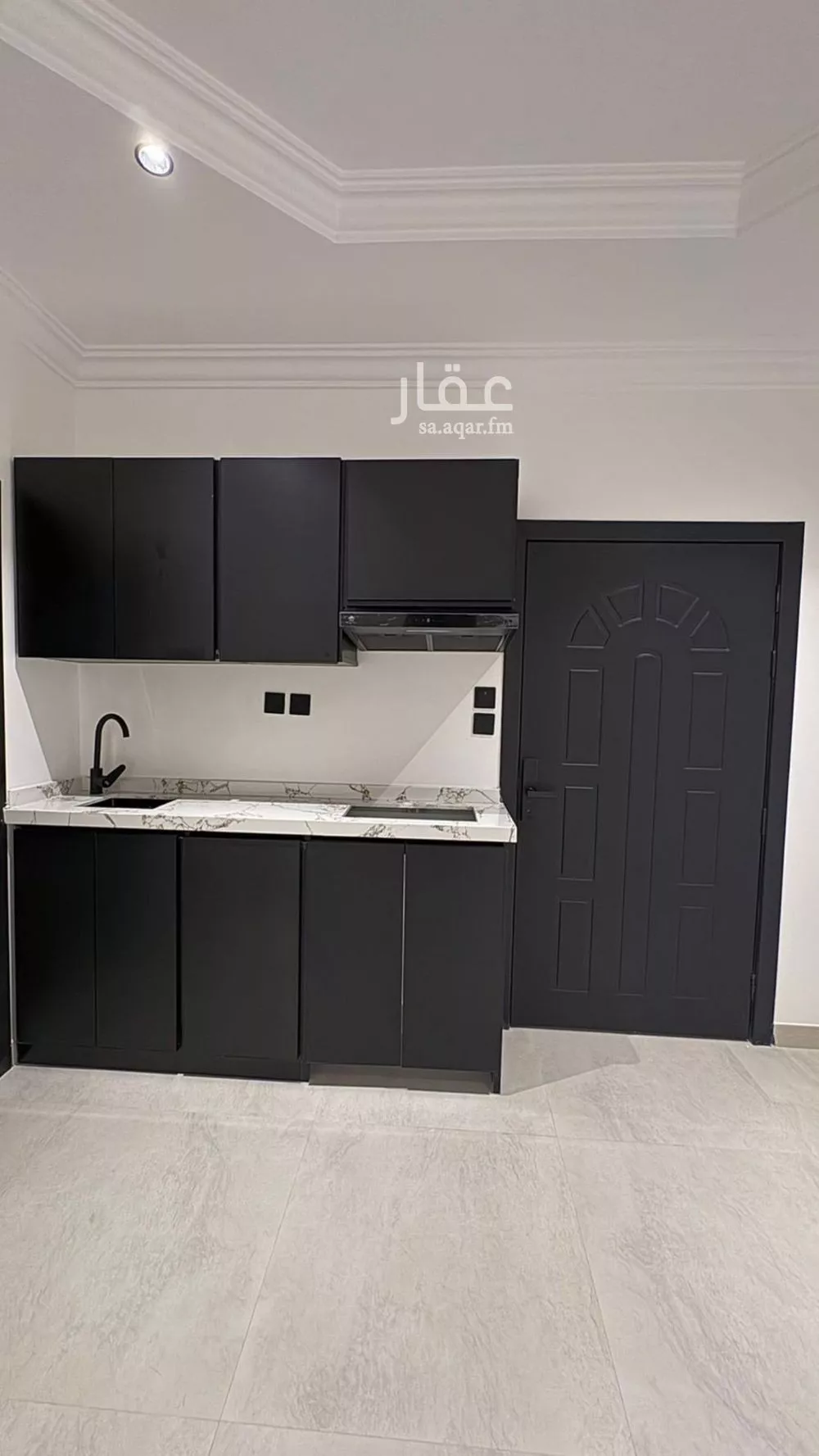 شقة 1 غرف في الملقا 6