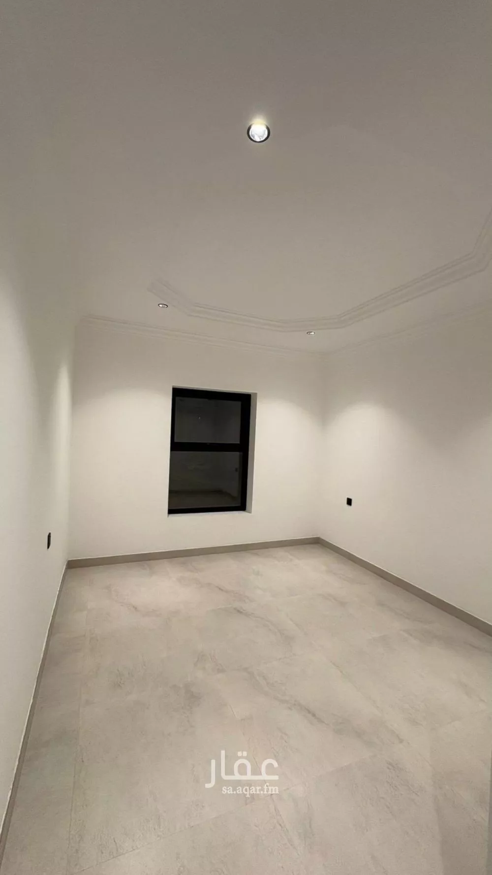 شقة 1 غرف في الملقا 7