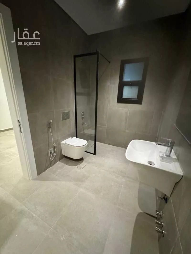 دور 4 غرف في الورود 8