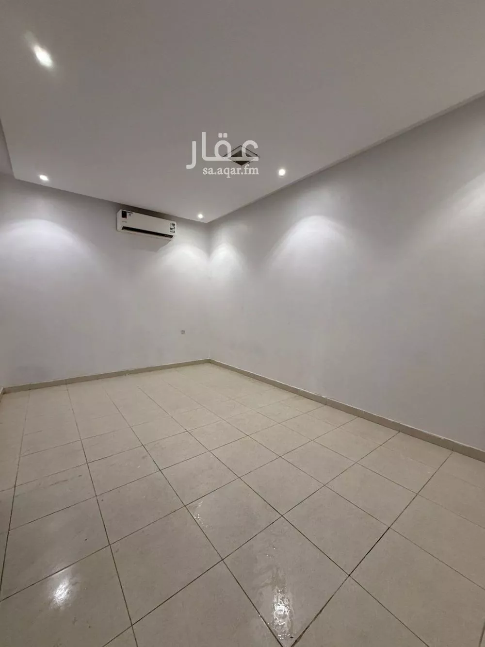 شقة 1 غرف في الرمال 9