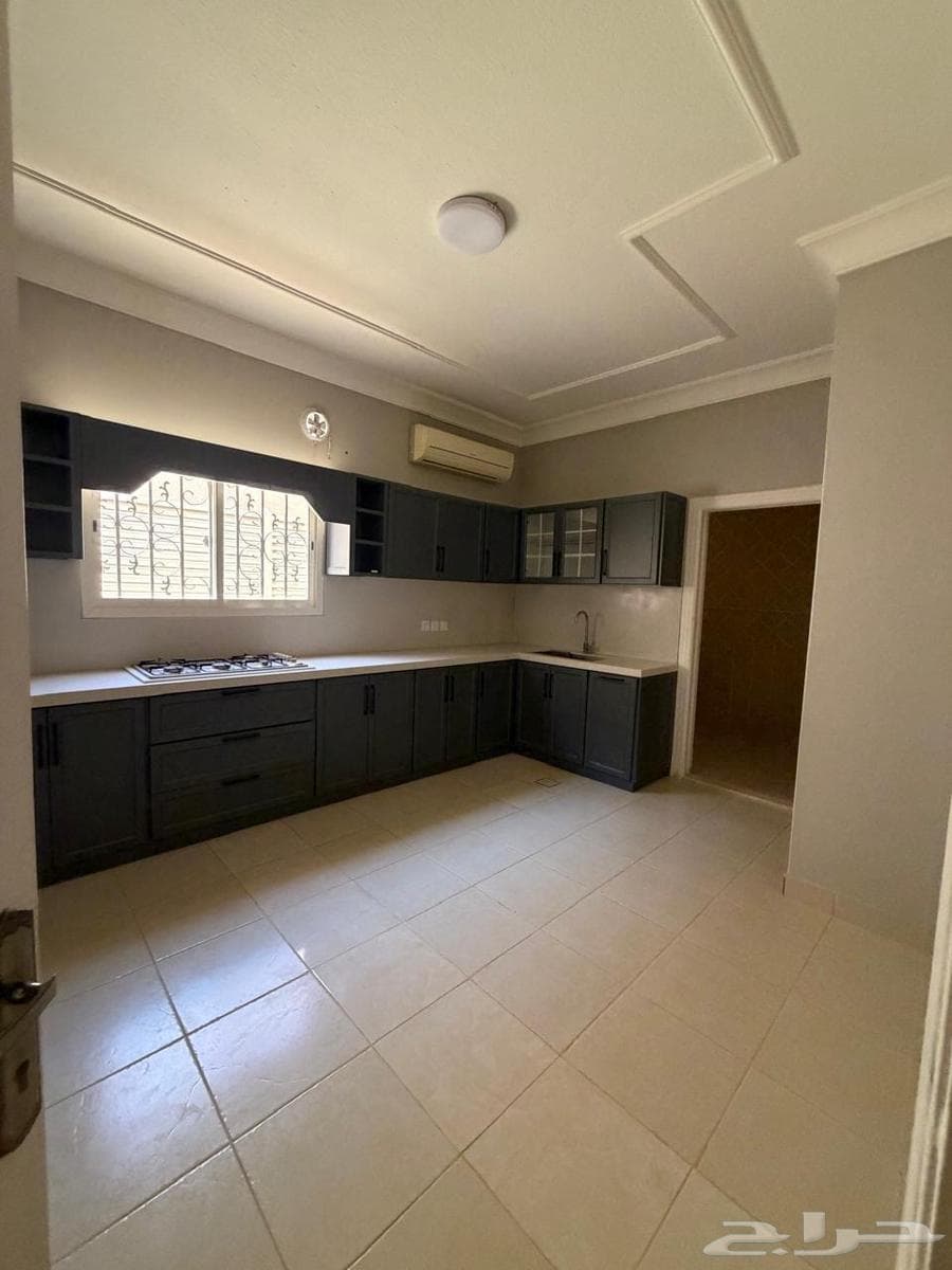 فيلا 8 غرف في صلاح الدين 4