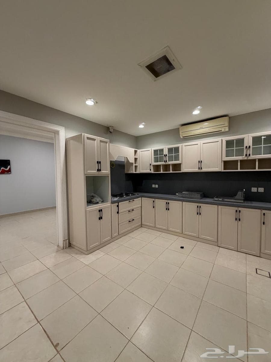 فيلا 8 غرف في صلاح الدين 6