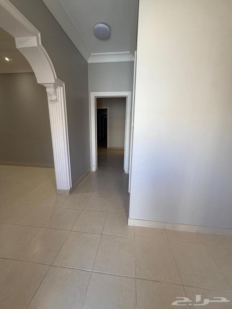 فيلا 8 غرف في صلاح الدين 9