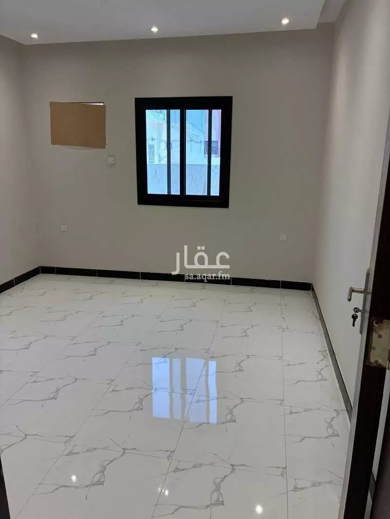 شقة 5 غرف في الرحاب 13