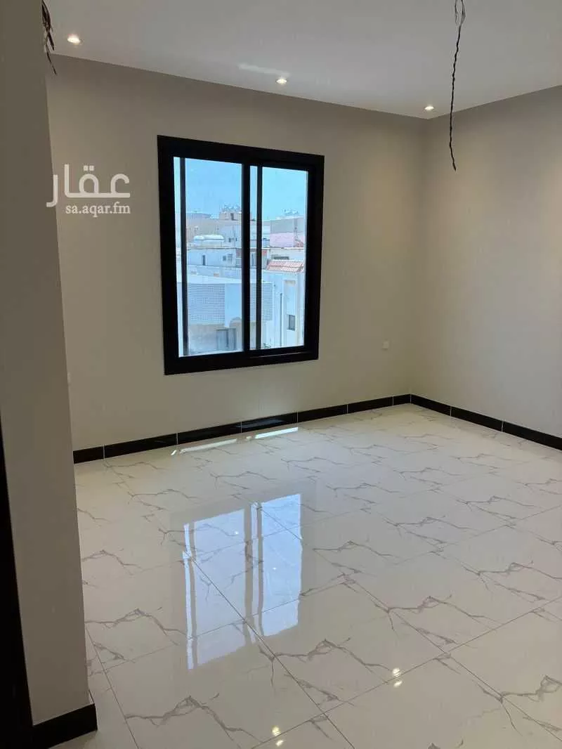 شقة 5 غرف في الرحاب 8