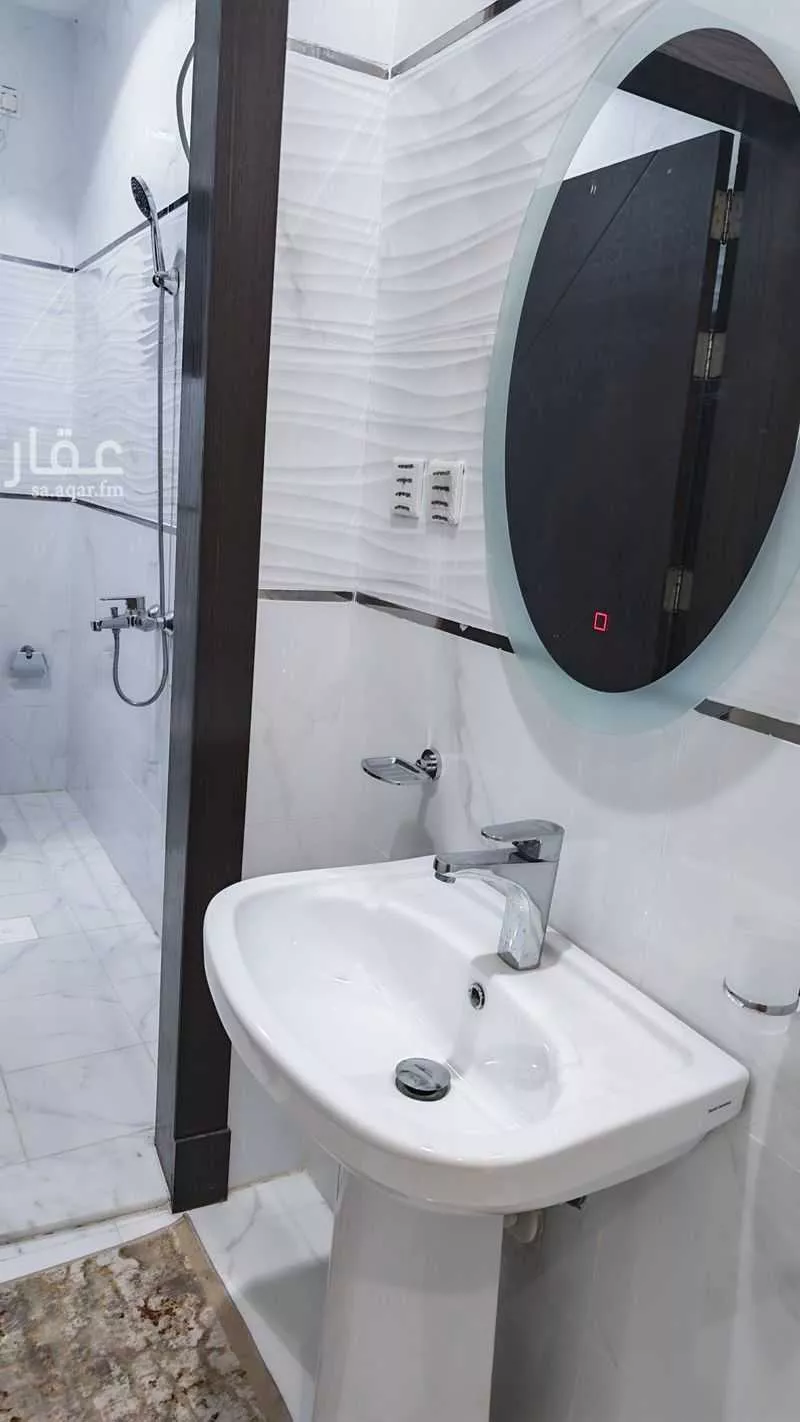 شقة 5 غرف في العزيزية 10