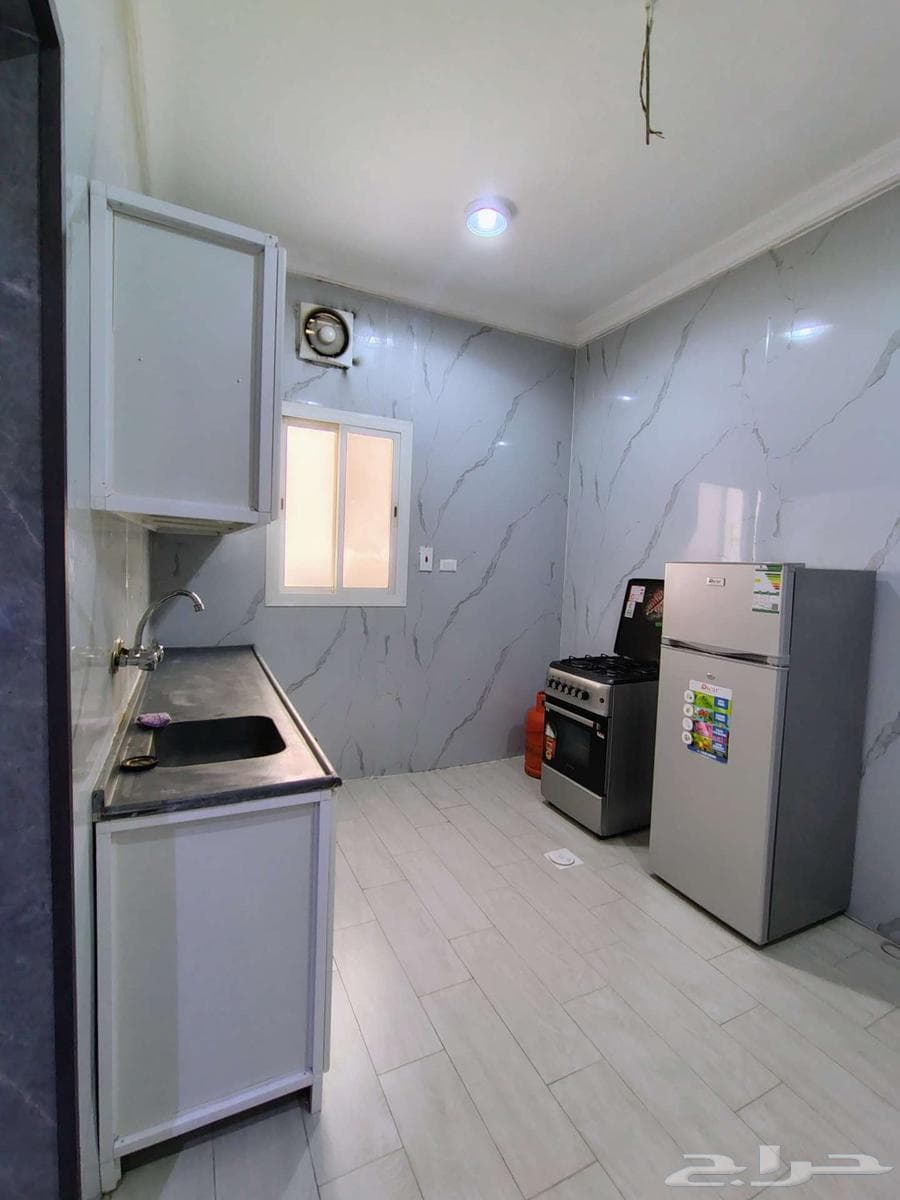 شقة 1 غرف في الروضة 2