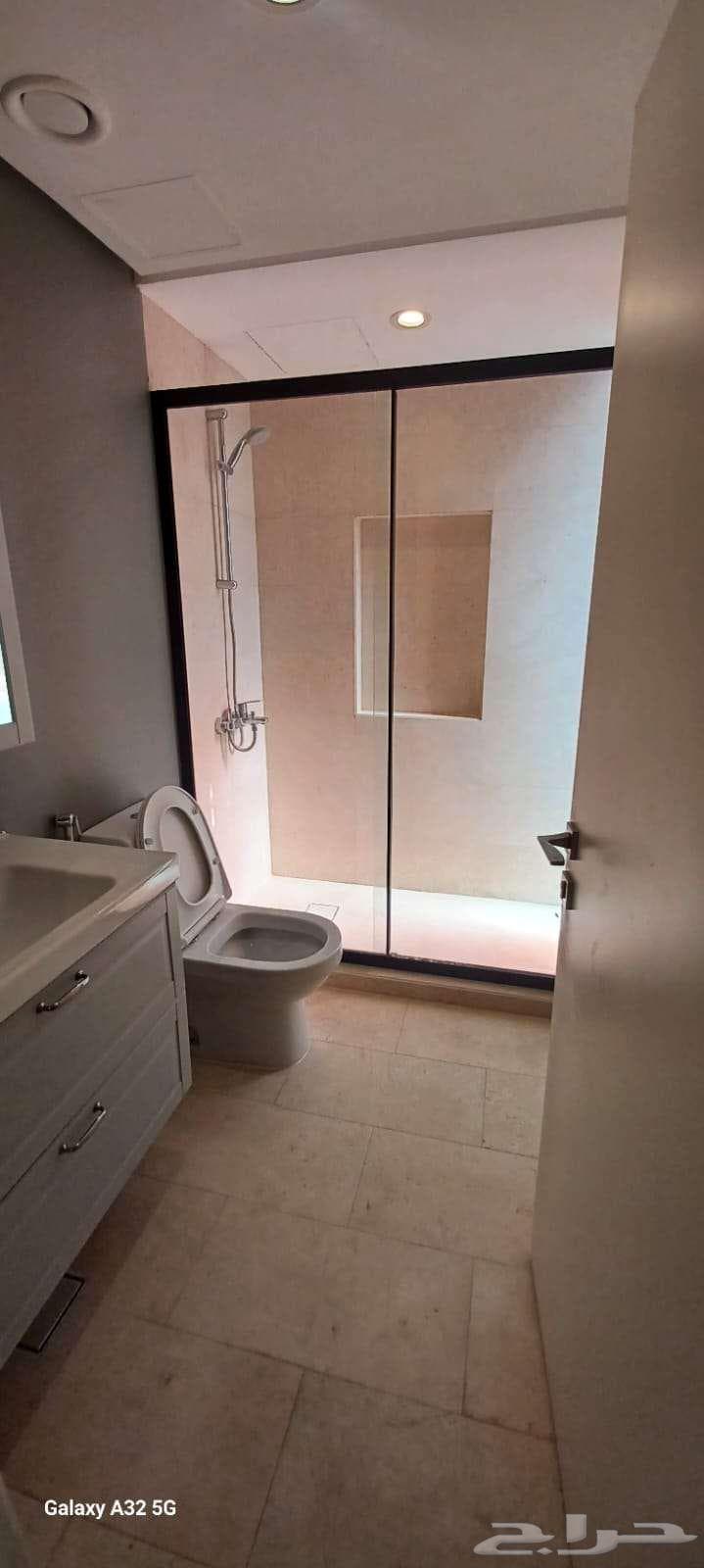 5 bedroom apartment in Al Nahda 8