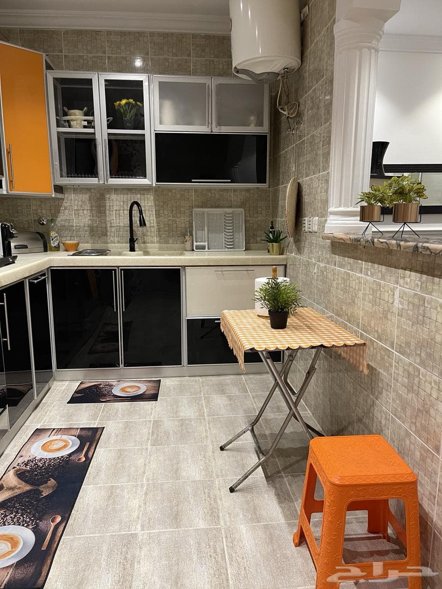 شقة 4 غرف في الصفا 12