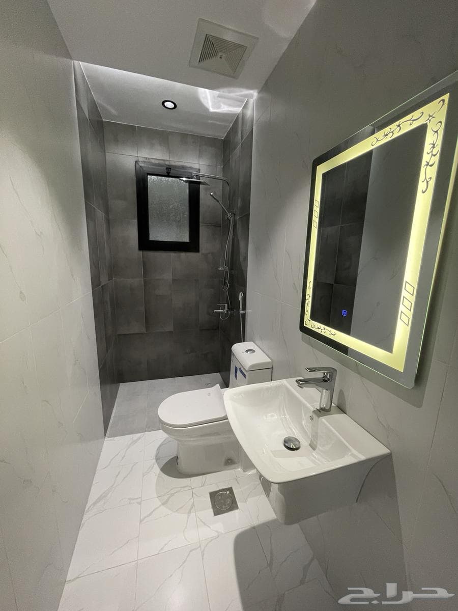 شقة 4 غرف في السلامة 12