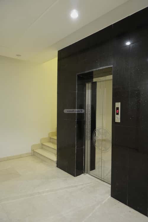 شقة 3 غرف في العارض 8