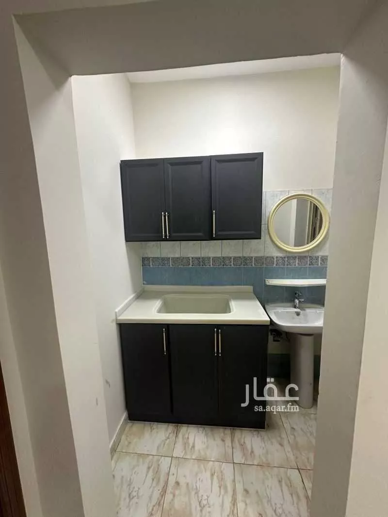 شقة 1 غرف في احد 3