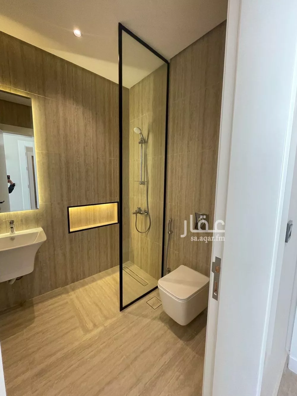 2 bedroom apartment in As Saif 9
