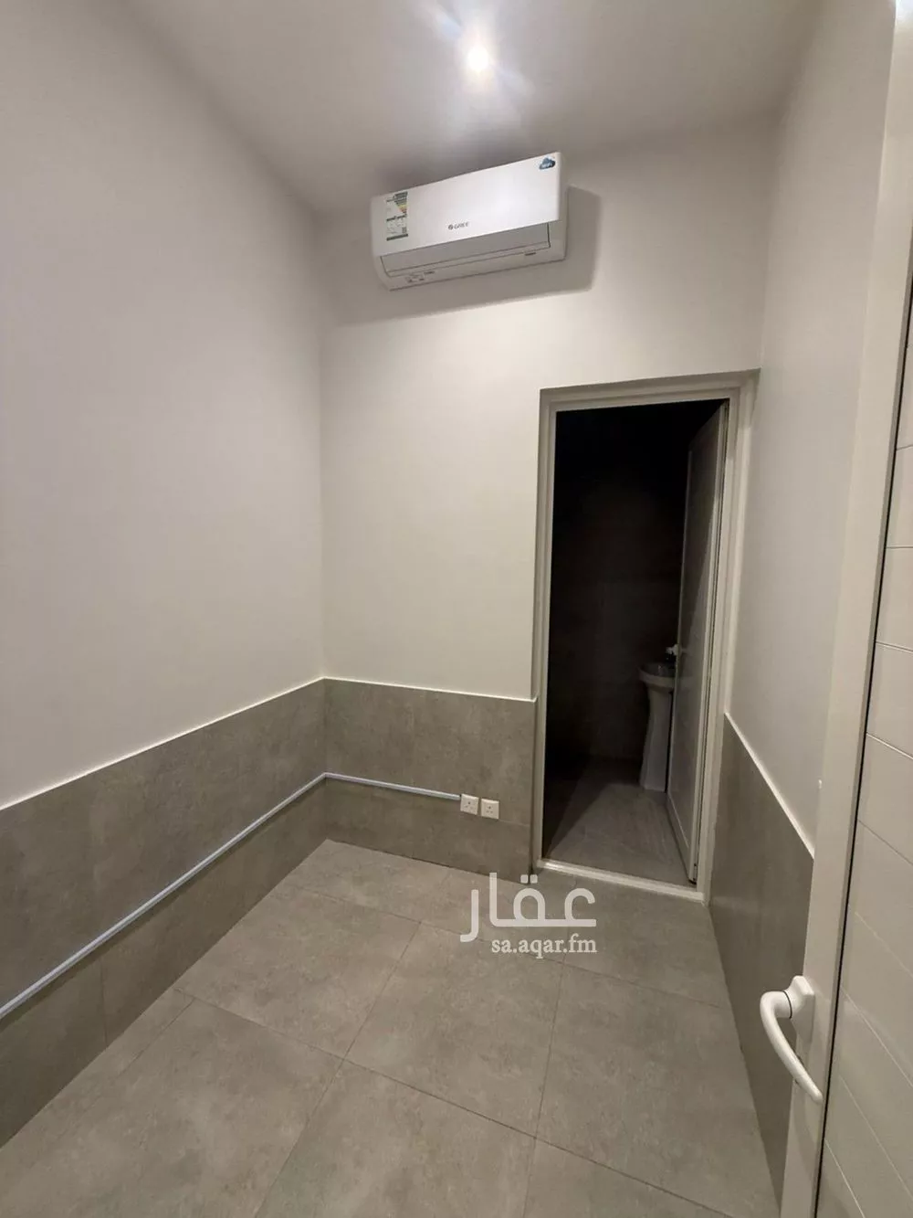 3 bedroom villa in Al Narjis 20