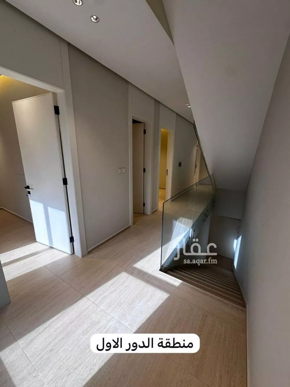 فيلا 3 غرف في العارض 17