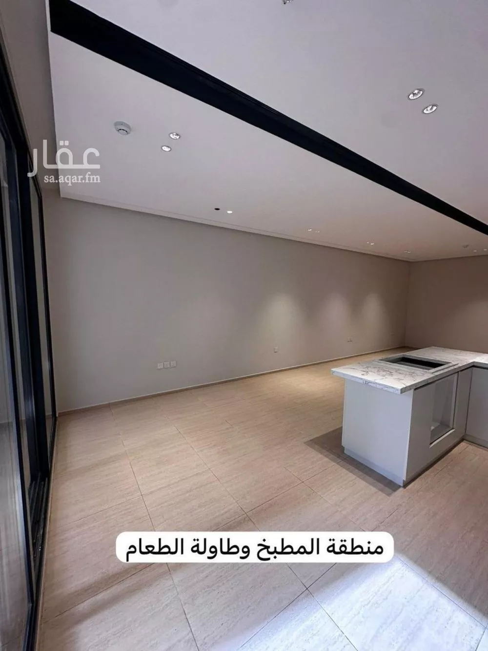 فيلا 3 غرف في العارض 4