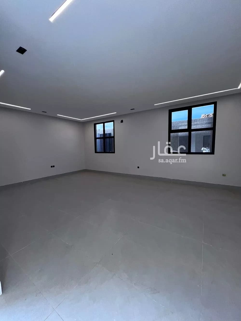 فيلا 4 غرف في الشرق 3