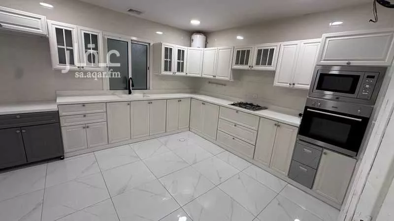 5 bedroom apartment in Ash Shulah 4