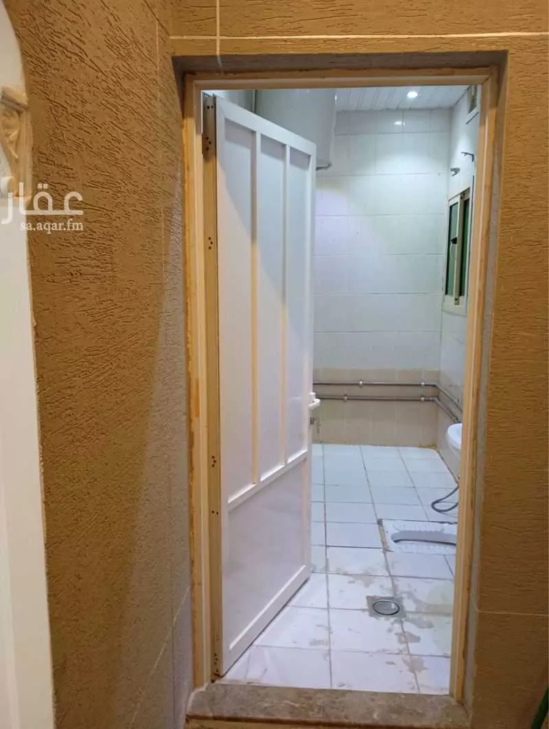 3 bedroom apartment in Madinat Al Umal 1
