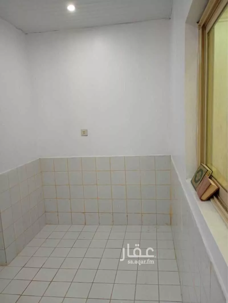 3 bedroom apartment in Madinat Al Umal 6