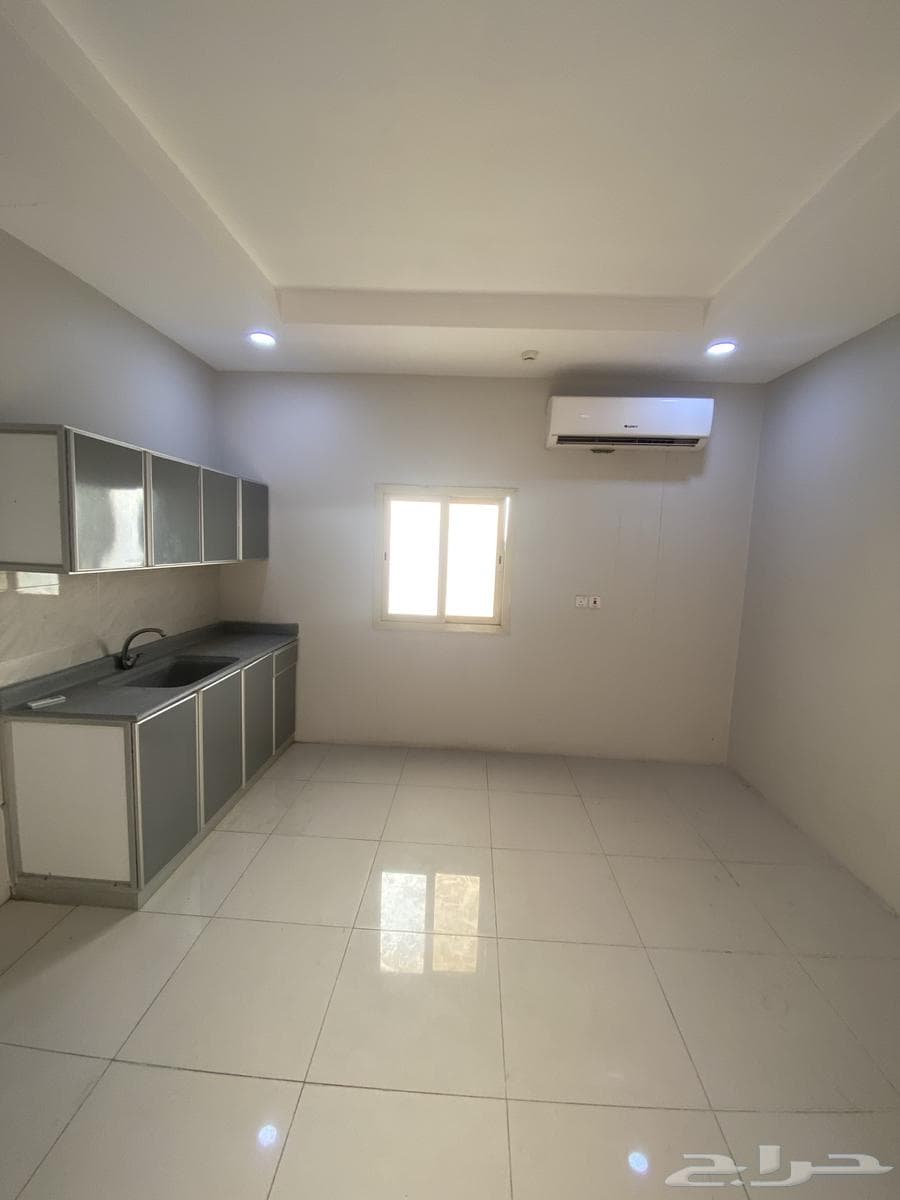 شقة 1 غرف في التعاون 4