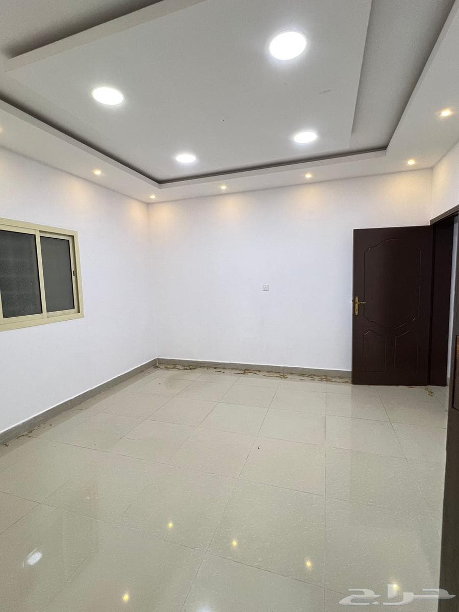 4 bedroom apartment in Al Nayfiyah 6