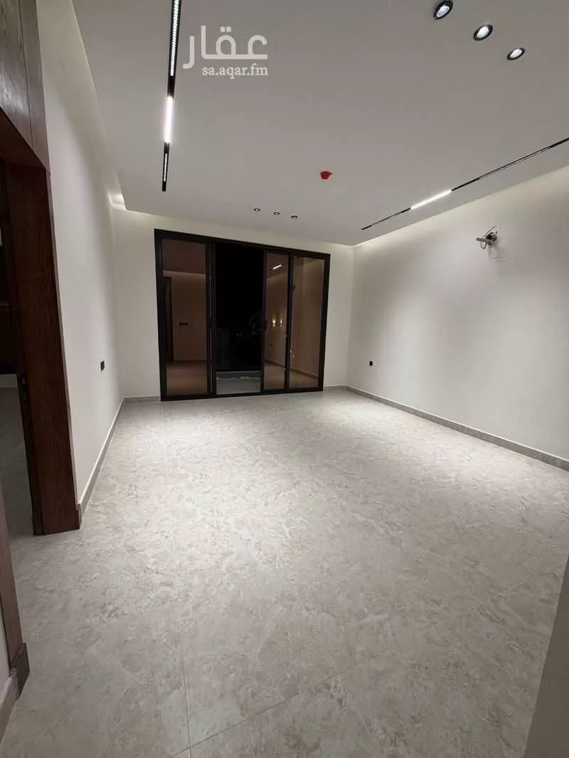 5 bedroom apartment in Al Rawdah 1