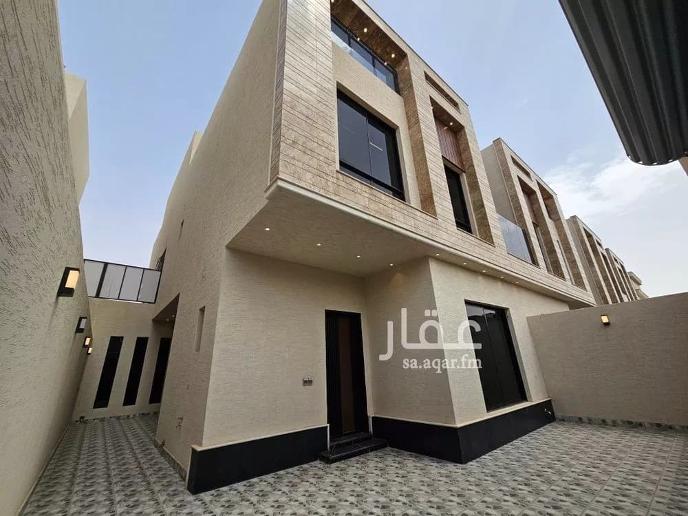 6 bedroom villa in Al Rimal 2
