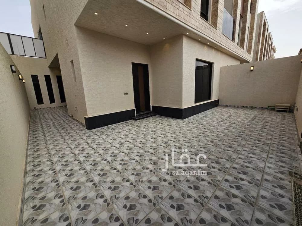 6 bedroom villa in Al Rimal 3