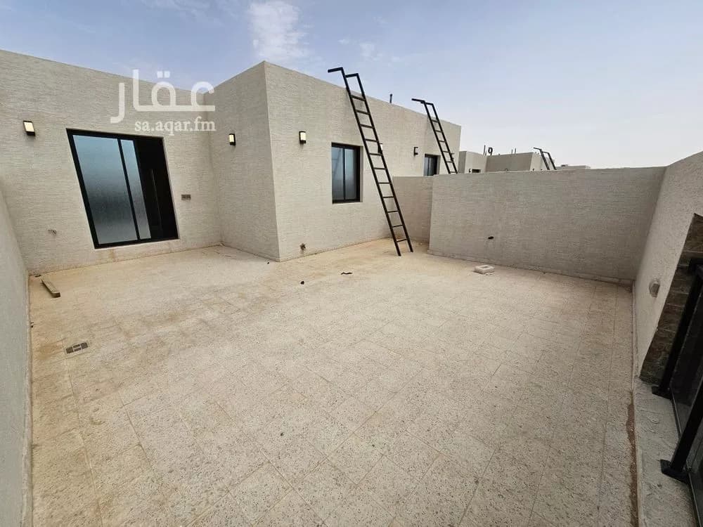 6 bedroom villa in Al Rimal 27