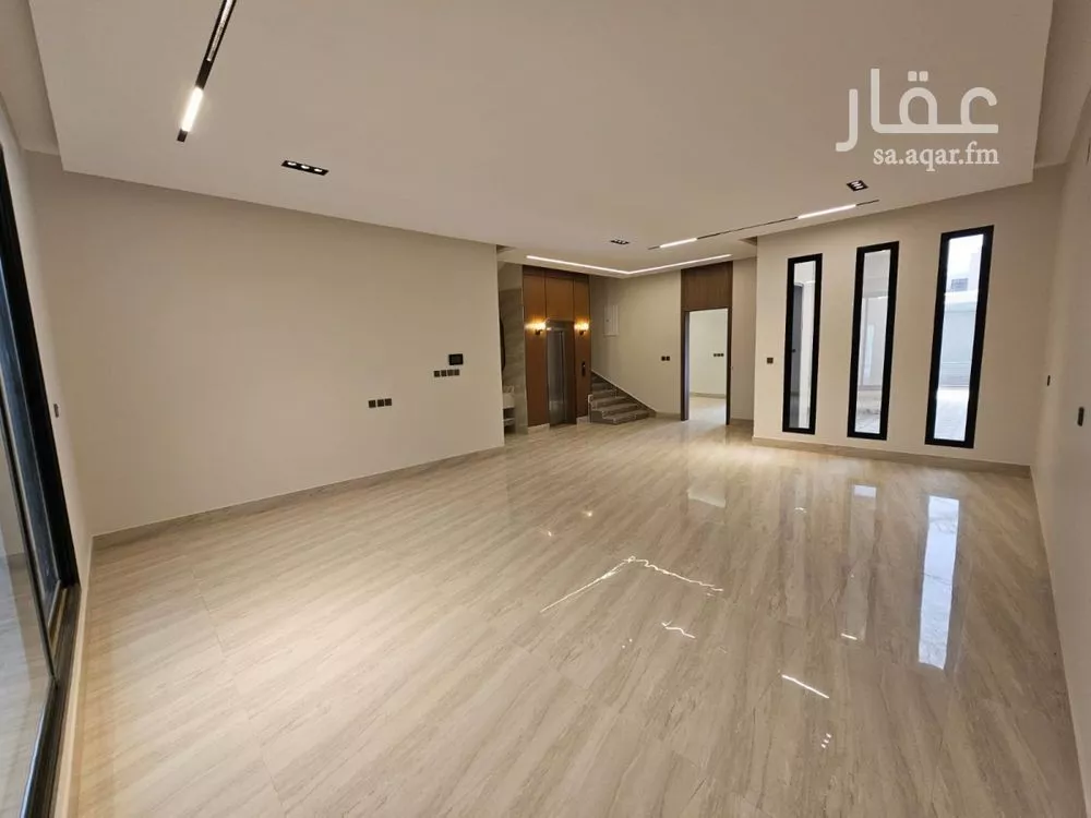 فيلا 6 غرف في الرمال 13