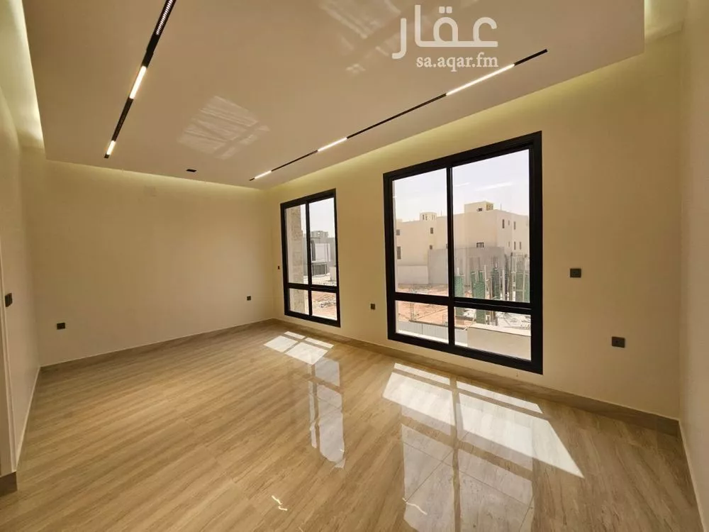 فيلا 6 غرف في الرمال 15