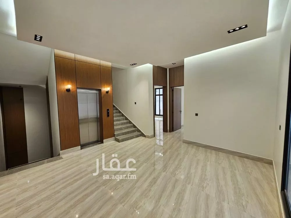 فيلا 6 غرف في الرمال 18