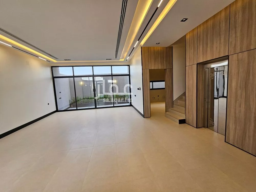 فيلا 6 غرف في الرمال 7