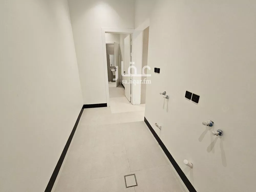 فيلا 6 غرف في الرمال 9