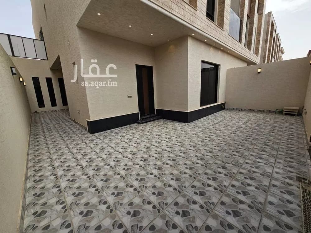 فيلا 6 غرف في الرمال 21