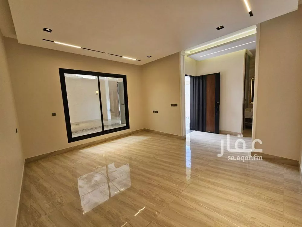 فيلا 6 غرف في الرمال 10