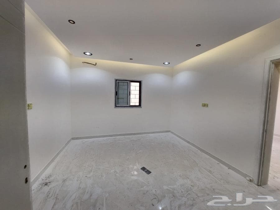 شقة 6 غرف في احد 2