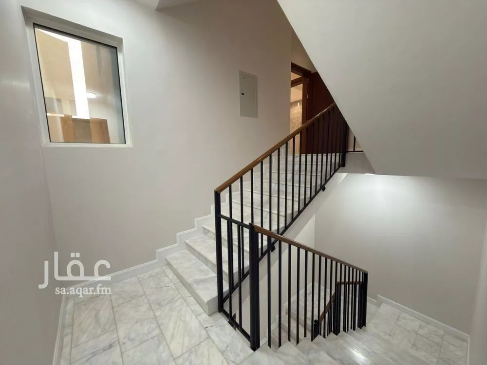 دور 4 غرف في الندى 10