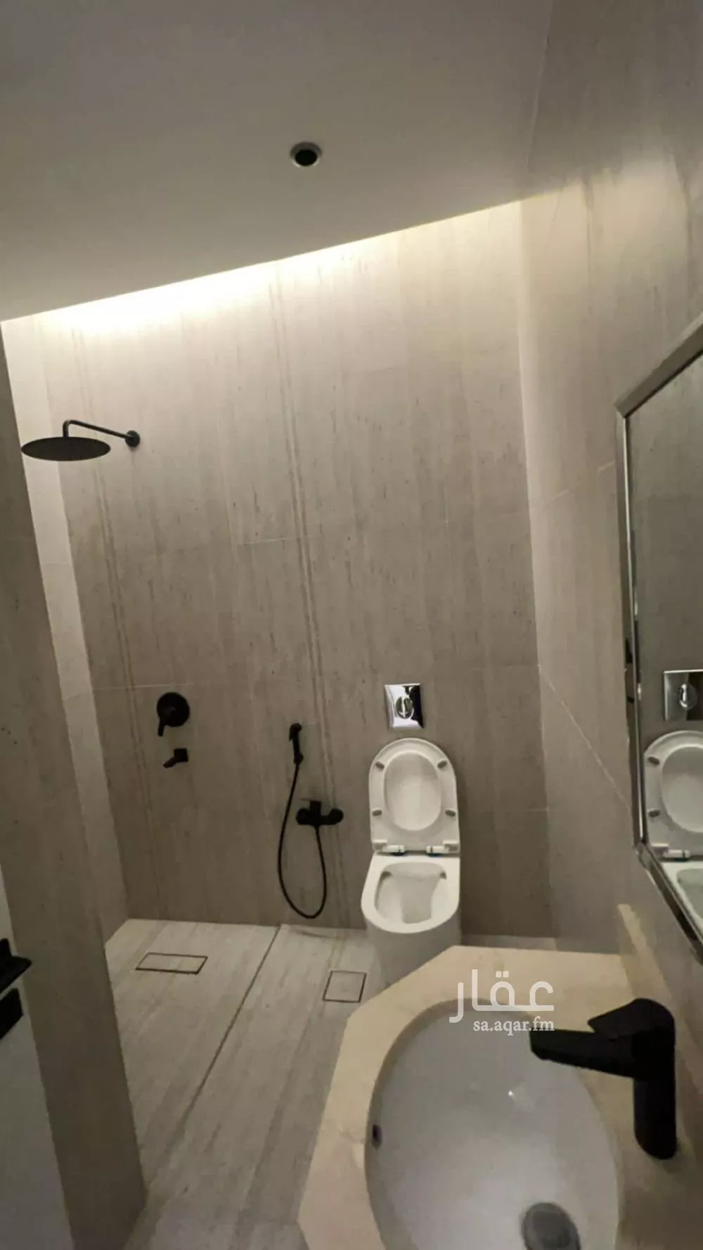 شقة 3 غرف في الملك عبدالعزيز 7