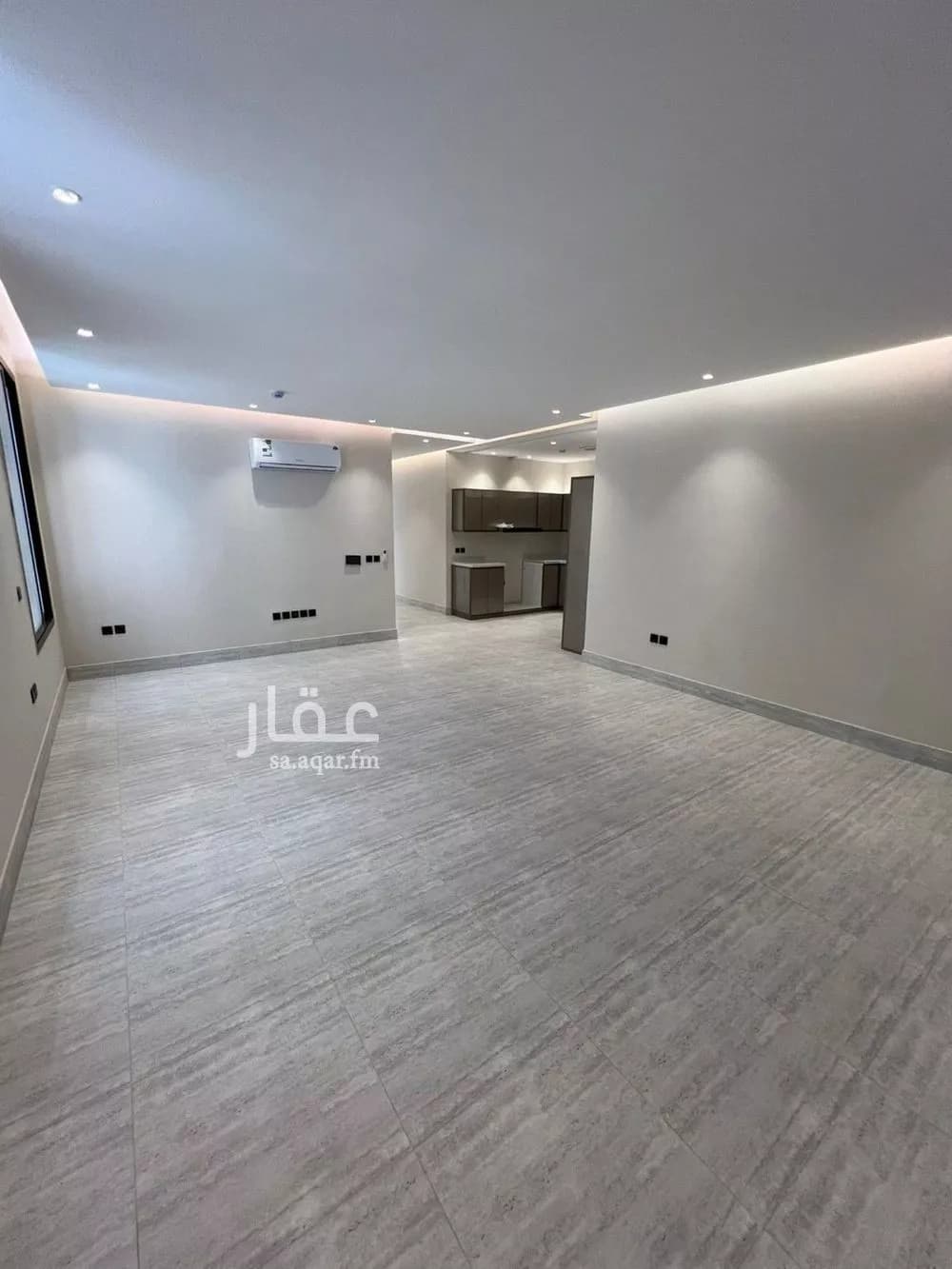 3 bedroom apartment in Al Aqiq 5