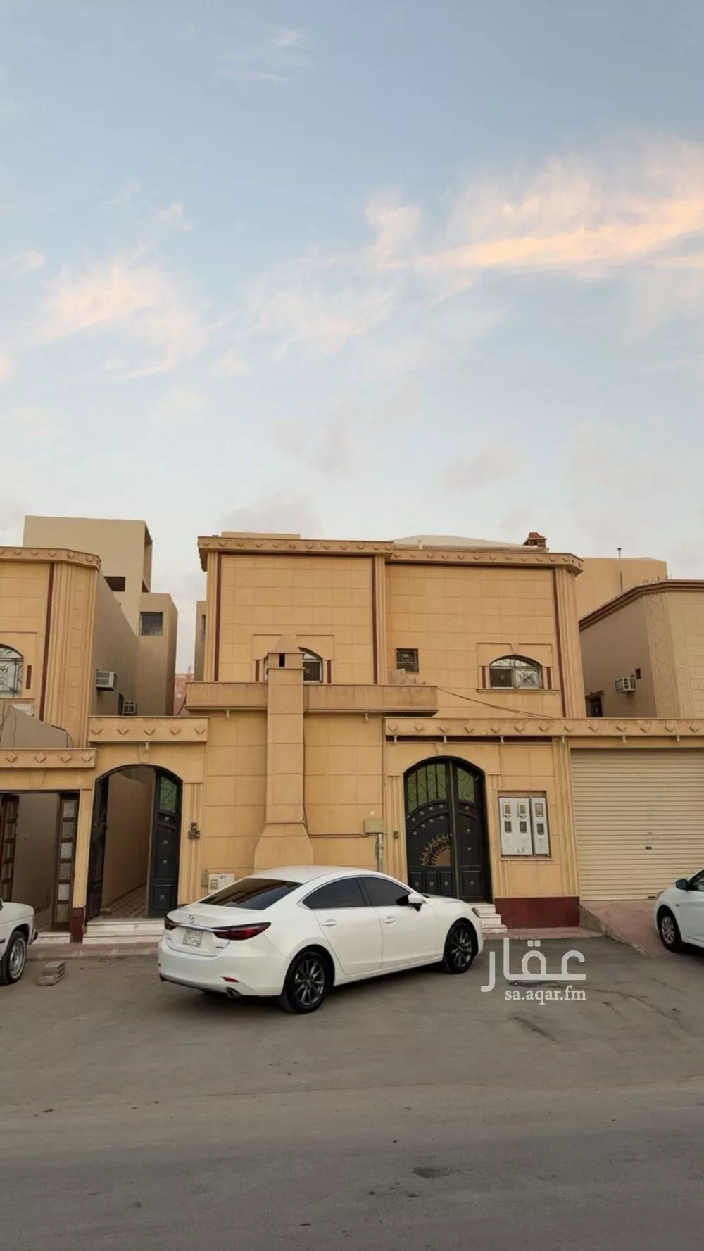 3 bedroom floor in Al Janadriyah 1