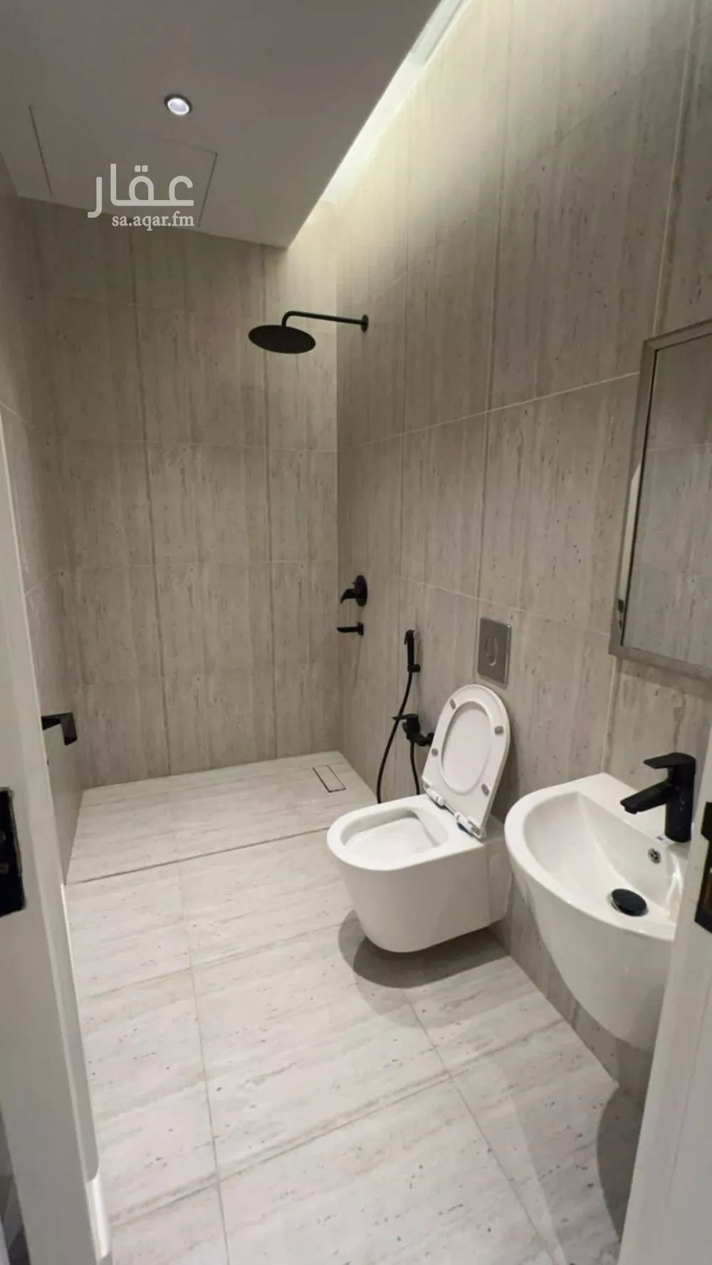 شقة 3 غرف في الملك عبدالعزيز 19